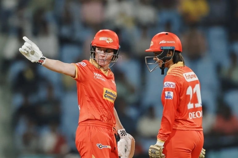 Beth Mooney 96* vs UP Warriorz Women