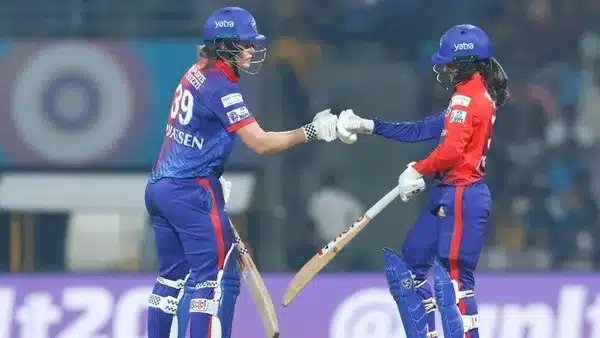 Delhi Capitals - 211/4 vs UP Warriorz