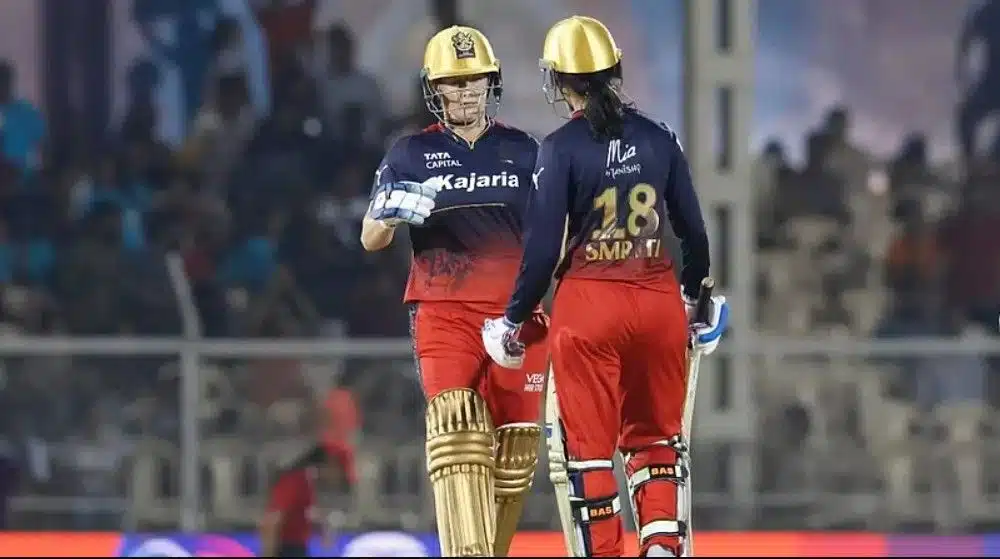 Smriti Mandhana & Sophie Devine