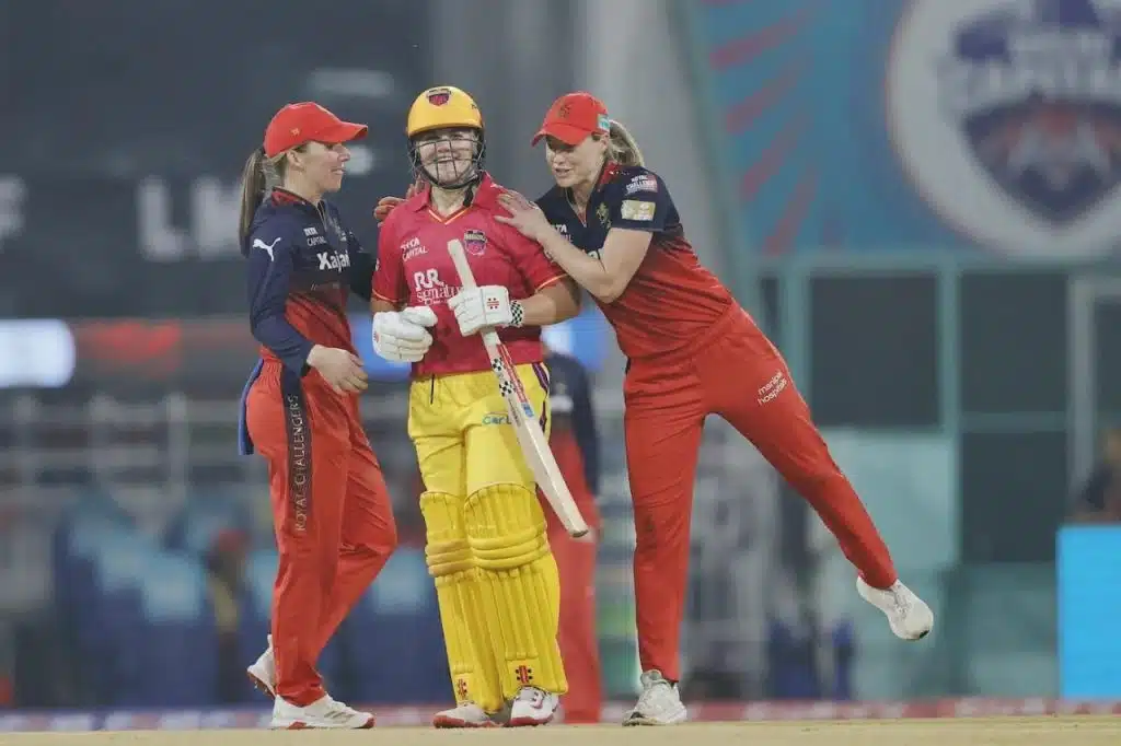 UP Warriorz Women (225/5) vs Royal Challengers Bengaluru Women (213), 2025