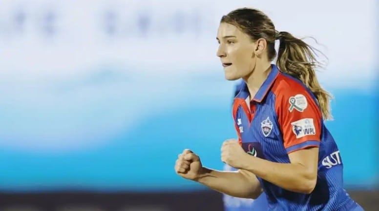 Annabel Sutherland (₹2.00 Cr) 
