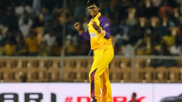 Deepti Sharma (₹3.20 Cr)
