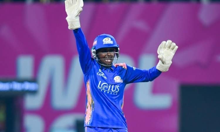 G Kamalini (MI-W) - 7 Dismissals