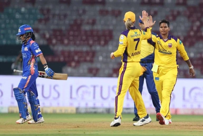 Mumbai Indians Innings: 161/5 in 20 Overs

