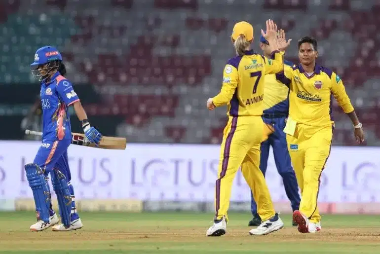 Mumbai Indians Innings: 161/5 in 20 Overs
