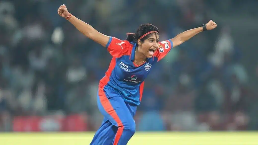 Nandani Sharma (Delhi Capitals) - 5/33
