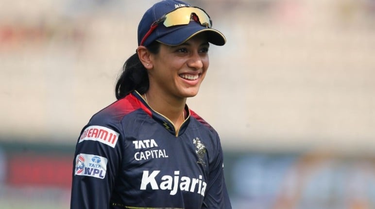 Smriti Mandhana (₹3.40 Cr) 
