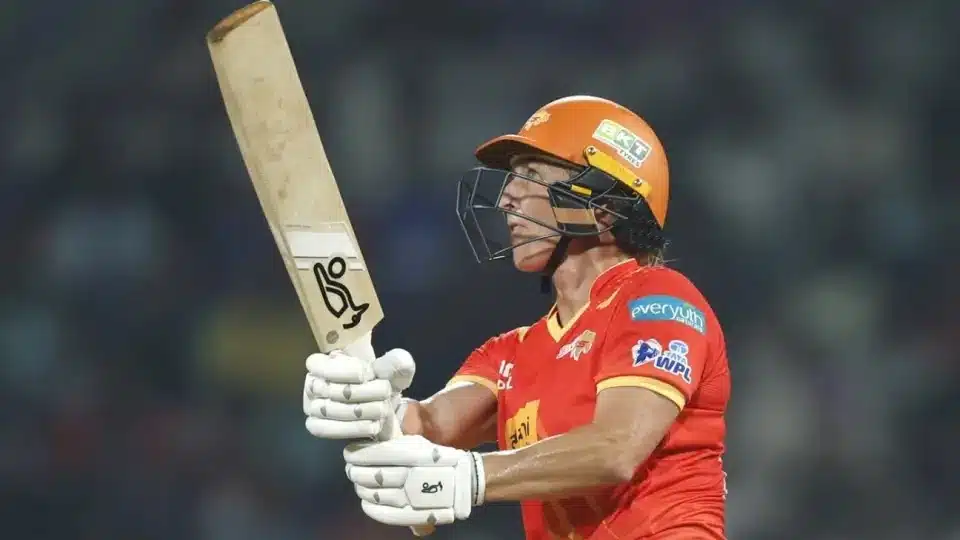 Sophie Devine (8 sixes, 95 runs vs Delhi Capitals, 11 Jan 2026)