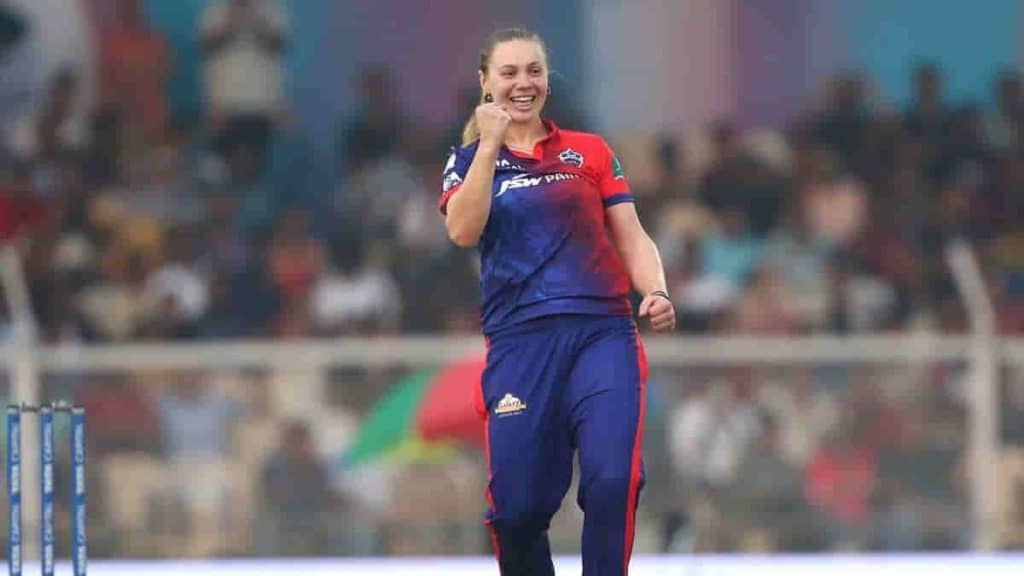 Tara Norris (Delhi Capitals) - 5/29