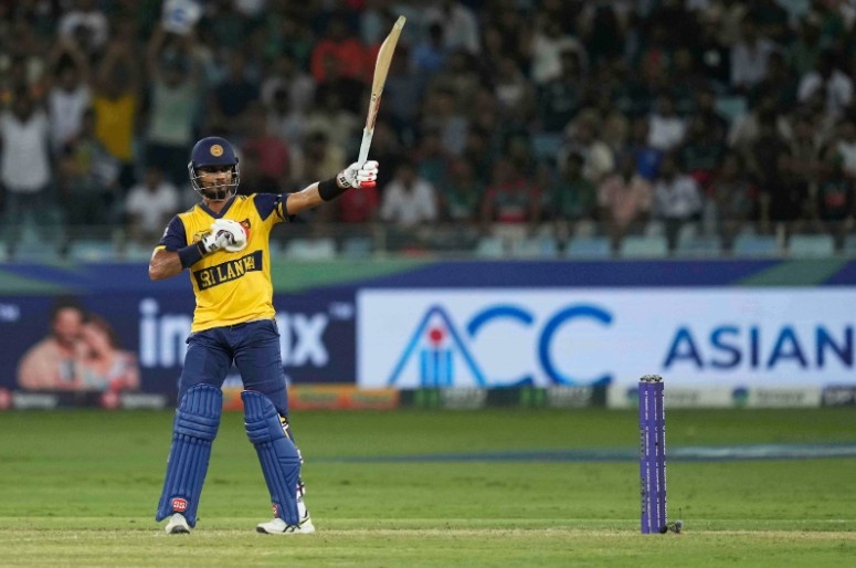 Dasun Shanaka (Captain / All-rounder)
