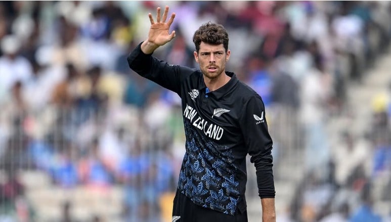 Mitchell Santner (Captain / Spin All-rounder) Mitchell Santner (Captain / Spin All-rounder)