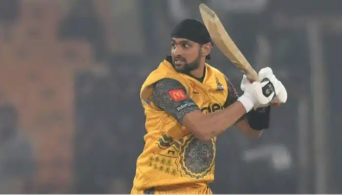 Shoaib Malik (KK / MS / PZ / QG) – 82 Sixes