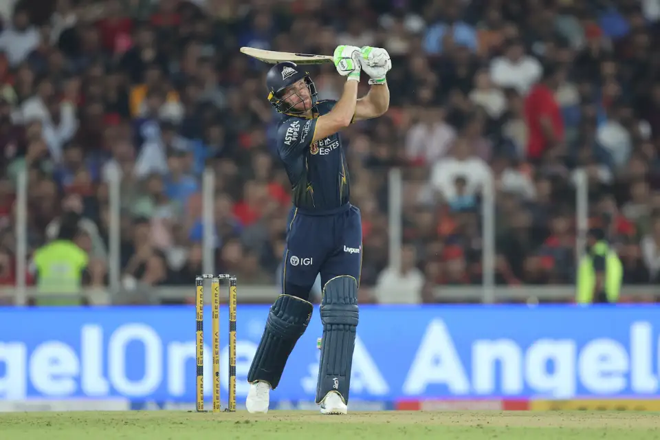 GT Chase: 158/6 in 15.5 Overs