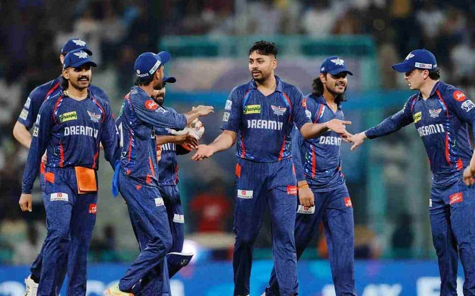 LSG Playing 11 Today