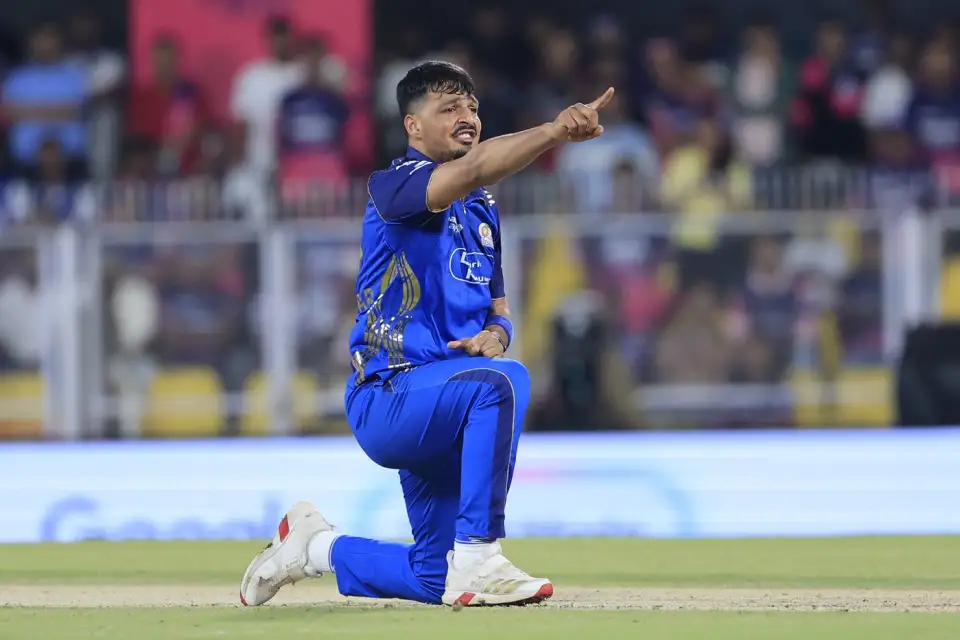 MI Chase: 123/9 in 11 Overs MI Chase: 123/9 in 11 Overs