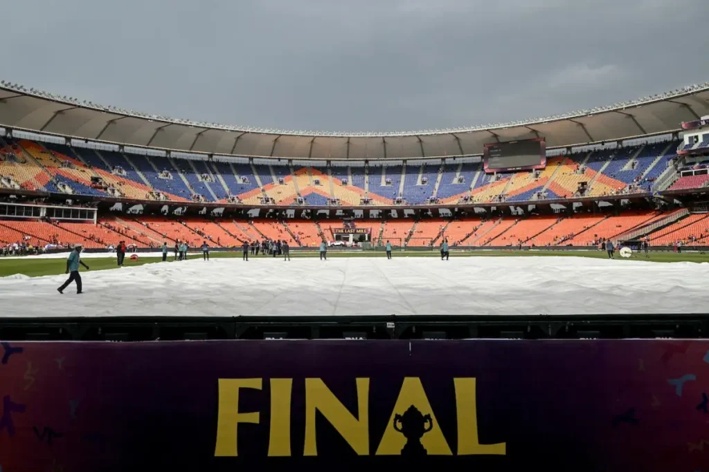 Narendra Modi Stadium Pitch Report