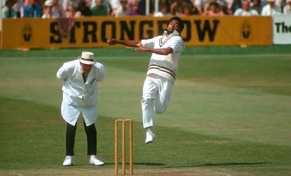 Andy Roberts – 159.5 km/h (West Indies) Andy Roberts – 159.5 km/h (West Indies)