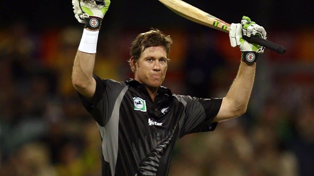 Jacob Oram – 130m Six vs Australia (2006) Jacob Oram – 130m Six vs Australia (2006)