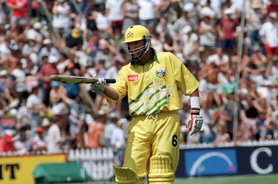 Mark Waugh – 120m Six vs New Zealand (1997) Mark Waugh – 120m Six vs New Zealand (1997)