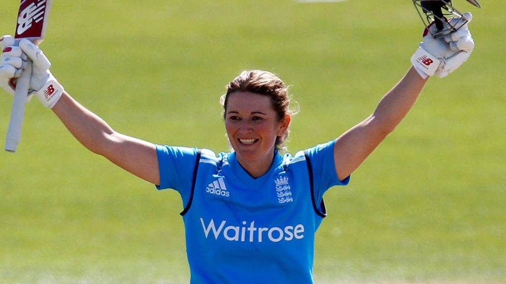 Charlotte Edwards (England), 10,273 Runs Charlotte Edwards (England), 10,273 Runs